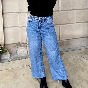 Blue jeans, wide leg, US size 6